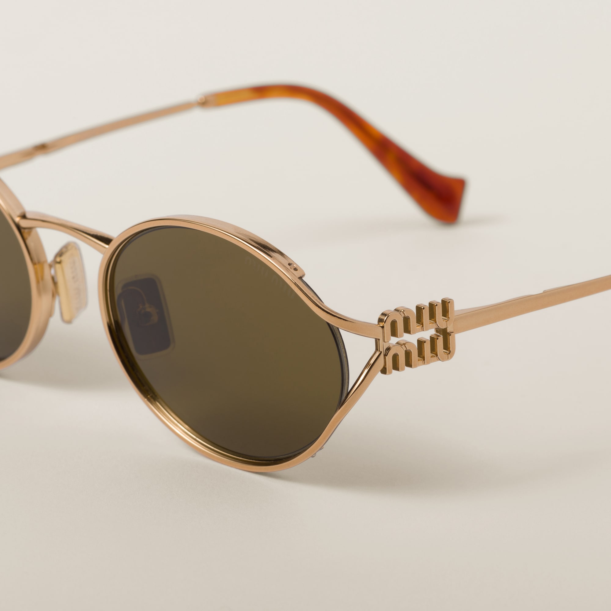 Miu Miu Logo sunglasses - Image 5